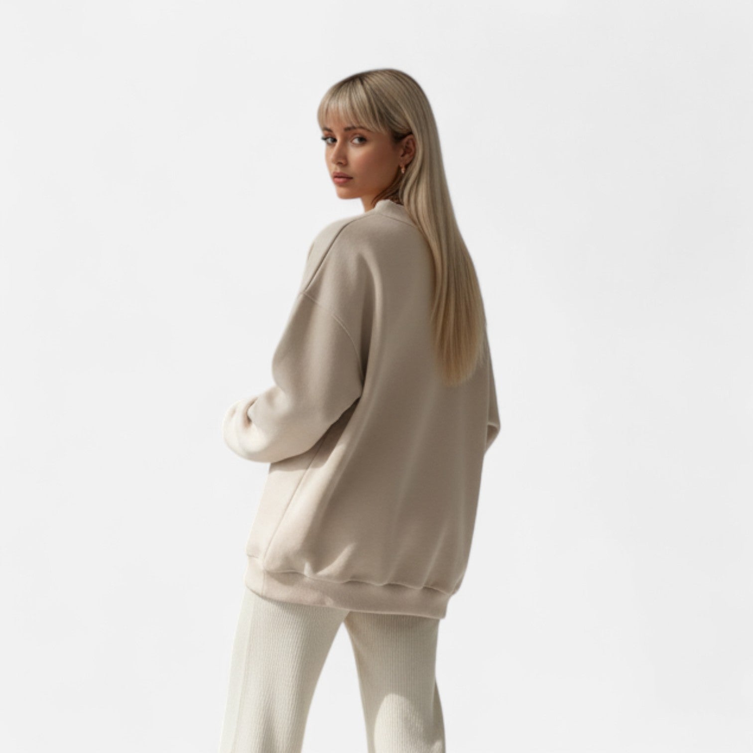 Kozori | Women’s Solid V-Neck Oversize Sweatshirt