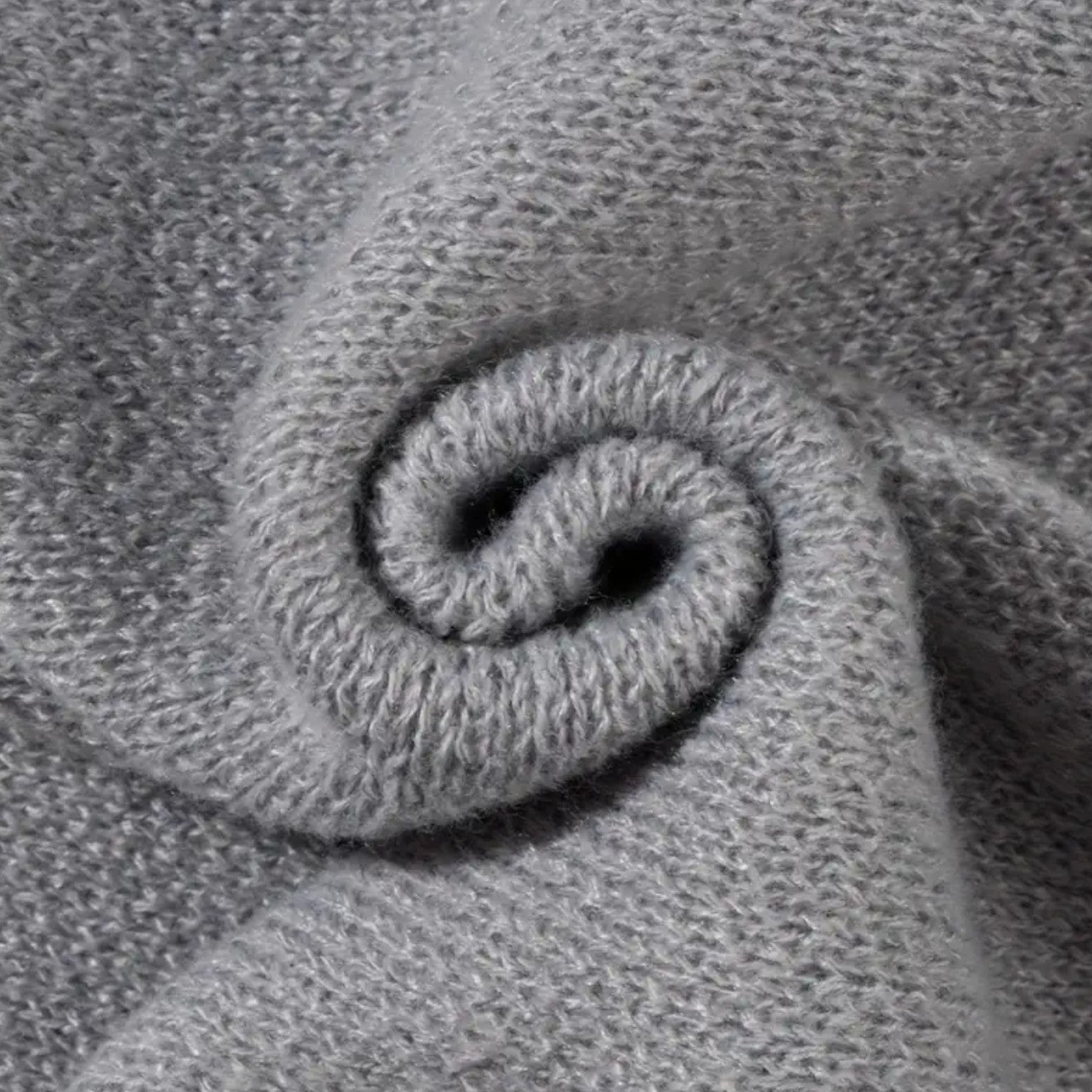 Kozori | Oversized Fishbone Street Pullover