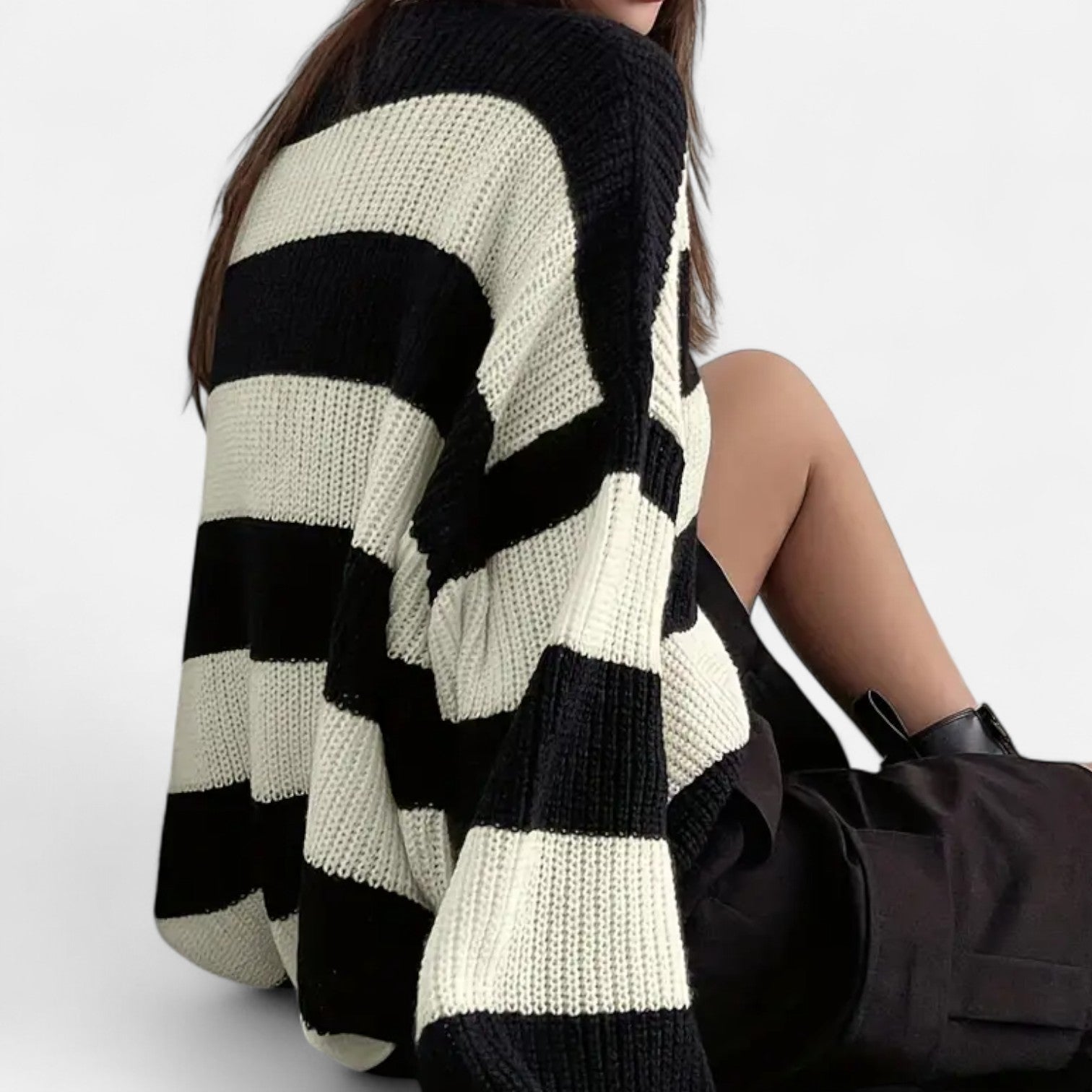 Kozori | Women’s Striped Drop Shoulder Sweater